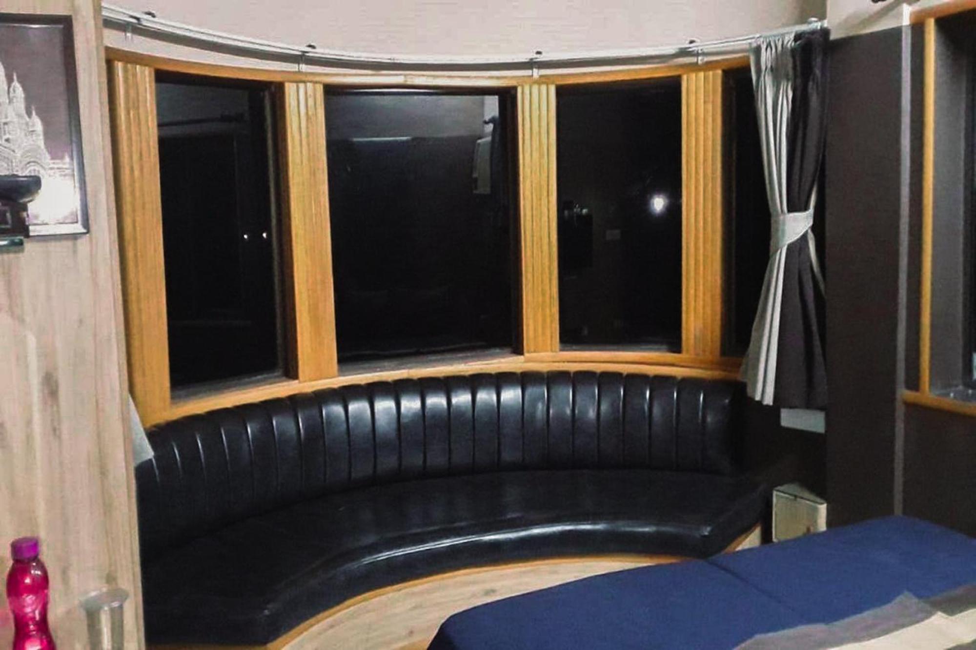 The Kei Inn & Suites Hotel Near Salt Lake Колката Екстериор снимка