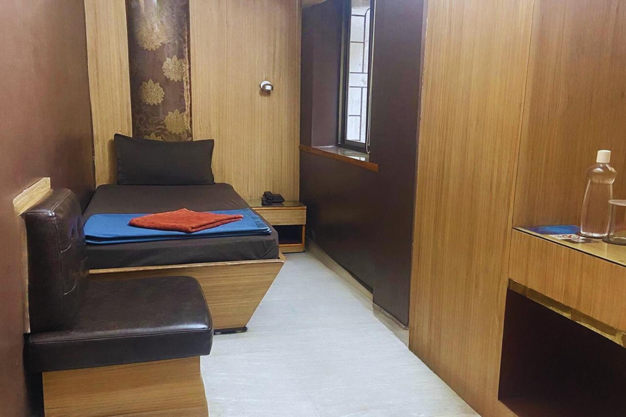 The Kei Inn & Suites Hotel Near Salt Lake Колката Екстериор снимка